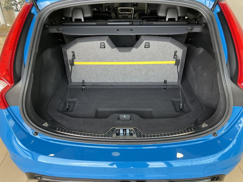 Volvo V60 POLESTAR Limited Edition, ČR - fotka 11 z 39