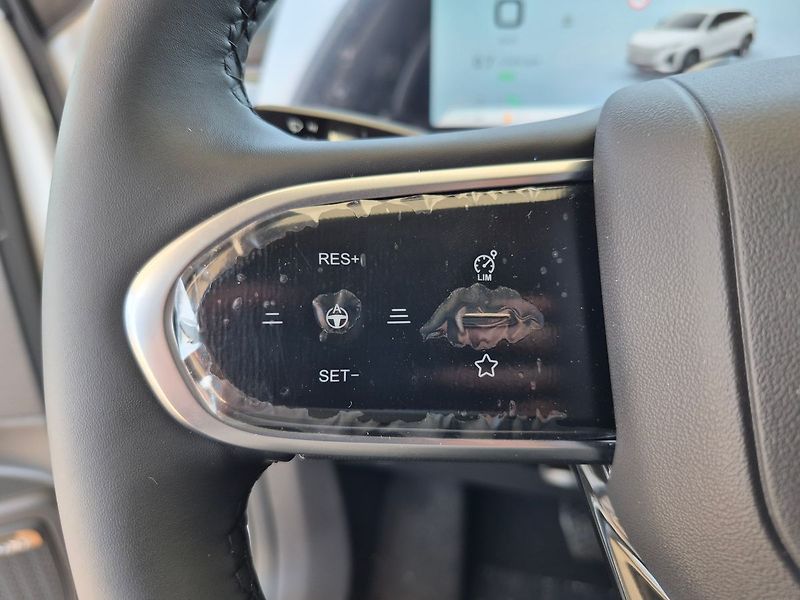 Omoda 5 1,6 TGDi Premium 108 kW - fotka 10 z 19