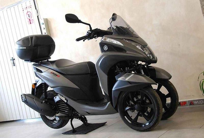 Skútr Honda PCX 125.