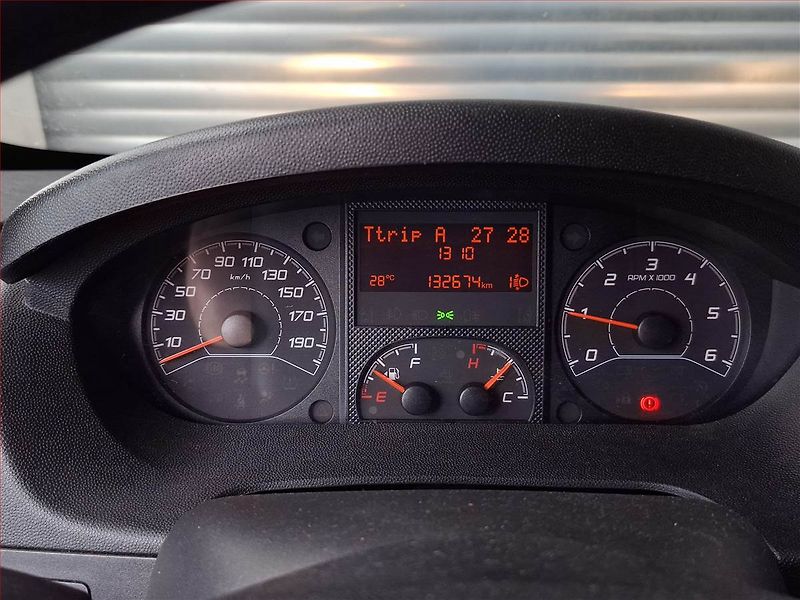 Peugeot Boxer (2023) 2.2 BlueHDi, Maxi, 14m3, 1.0t - fotka 10 z 16