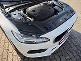 Volvo V90 (2019) 2.0 D4 Momentum 140kW 8AT - náhled 34