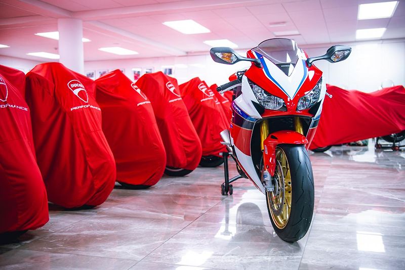 Honda CBR 1000 RR SP 1 MAJITEL  - fotka 5 z 40