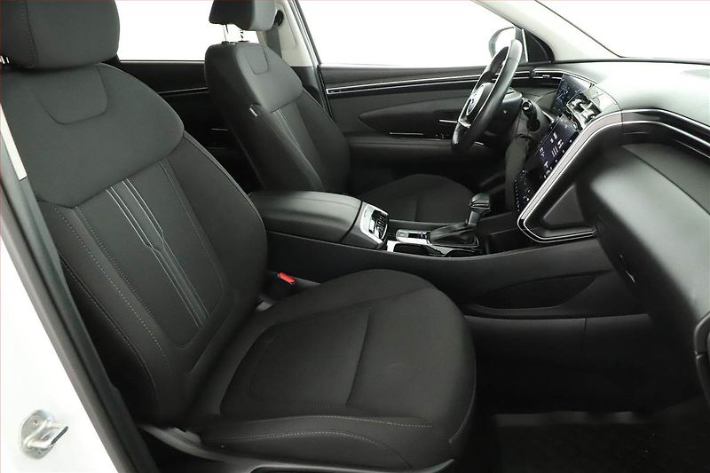 Hyundai Tucson (2021) Smart 1.6 T-GDI 48V MHEV - fotka 7 z 15