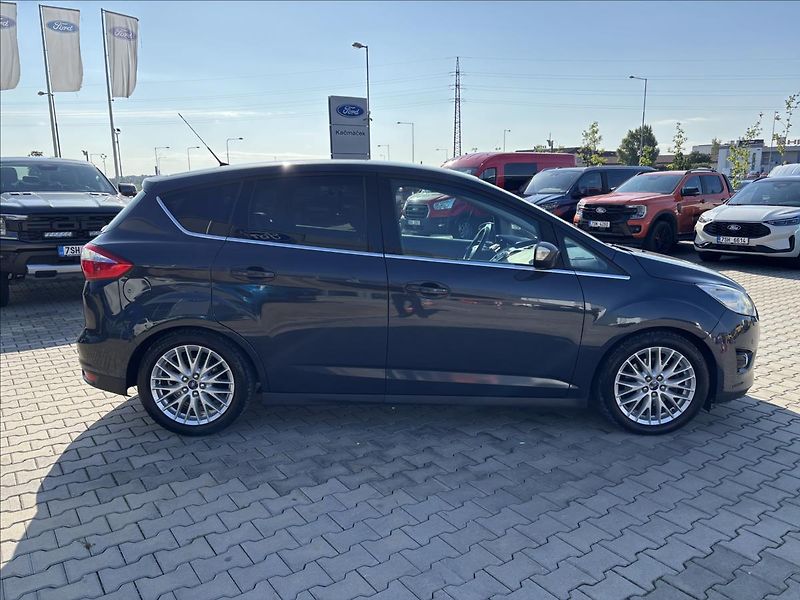 Ford C-MAX 2,0 TDCi 103kW Titanium - fotka 6 z 39