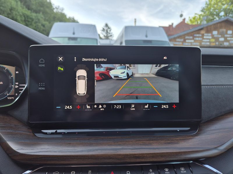 Škoda Octavia (2023) Combi Scout TDi 147kw DSG 4x4 - fotka 31 z 50