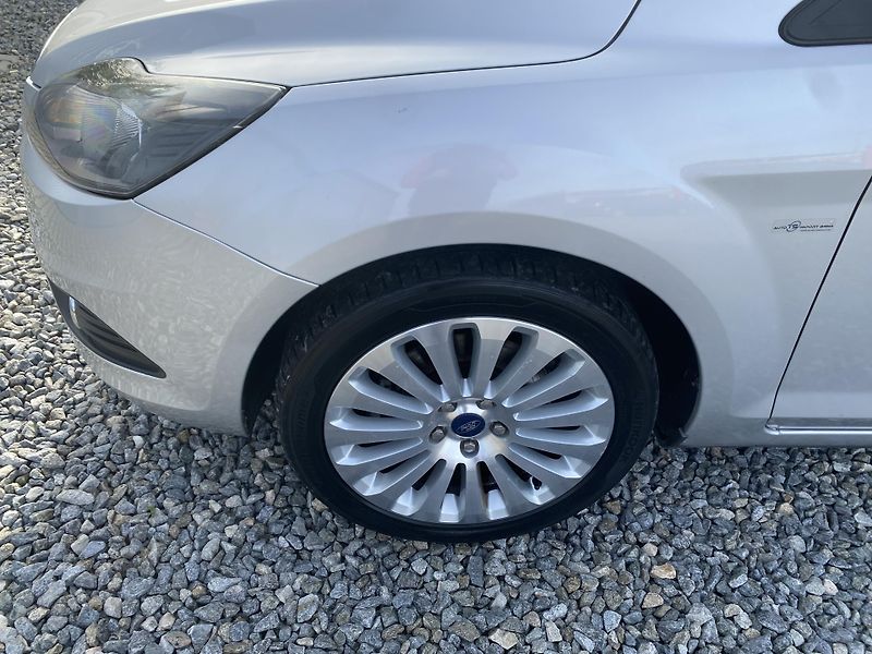 Ford Focus 2.0i 145PS LPG FORD COMBI TOP! - fotka 21 z 170