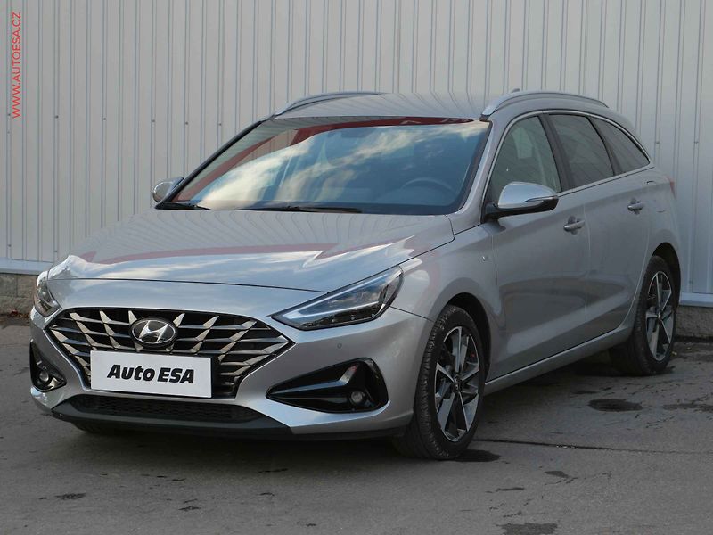 Hyundai i30 (2023) 1.5 T-GDi, 1.maj,ČR, Smart - fotka 3 z 19