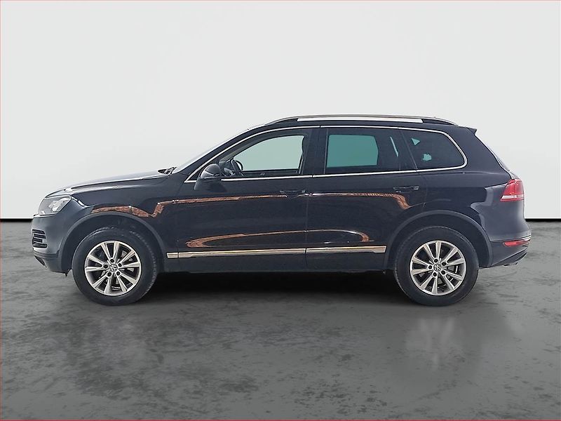 Volkswagen Touareg (2010) 3.0 TDI, 4X4, Automat, Navi - fotka 3 z 25