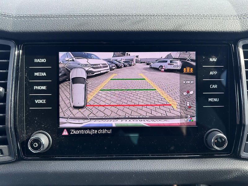 Škoda Kodiaq 2.0 TDI 147kW 4x4 SportLine - fotka 14 z 17