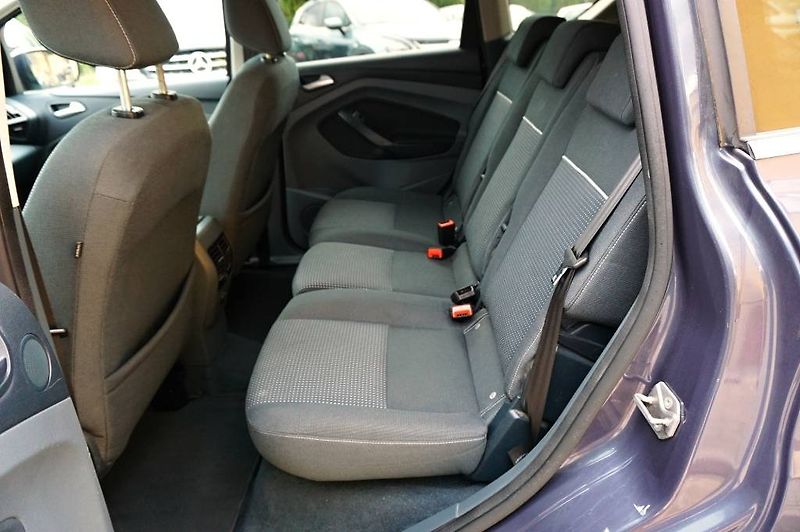 Ford C-MAX (2012) 1,6Ti-VCT 92 kW - fotka 20 z 37