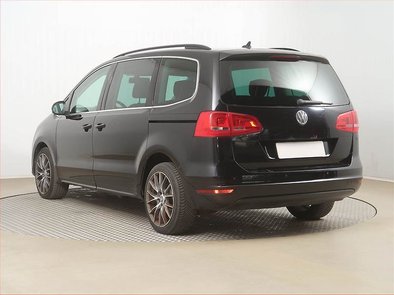 Volkswagen Sharan (2012) 2.0 TDI, Automat, 7 míst - fotka 4 z 19