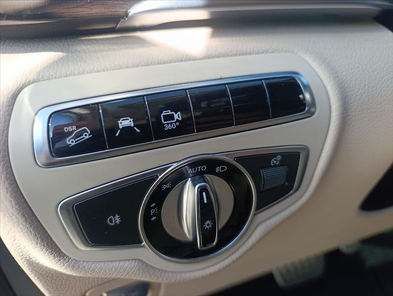 Mercedes-Benz Třídy V 2,1 CDi 4Motion, Kamera Navi - fotka 32 z 37