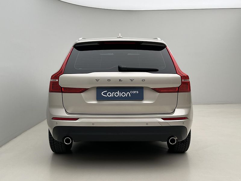 Volvo XC60 D4 AWD MOMENTUM AUT CZ - fotka 11 z 39
