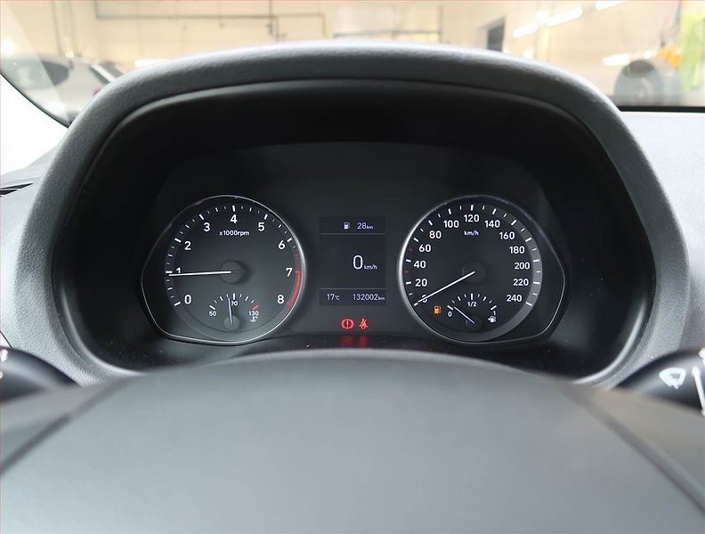 Hyundai i30 (2022) Comfort 1.0 T-GDI, Serv.kniha - fotka 11 z 15