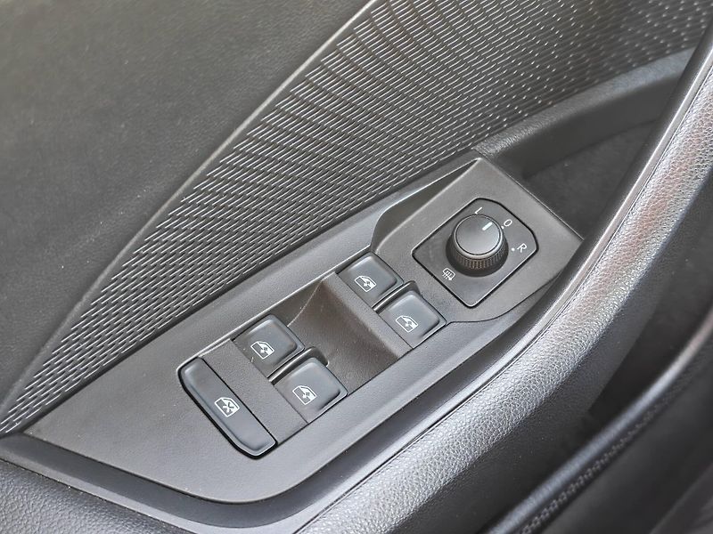 Škoda Octavia Ambition 6MP 1,5TSI - fotka 17 z 20
