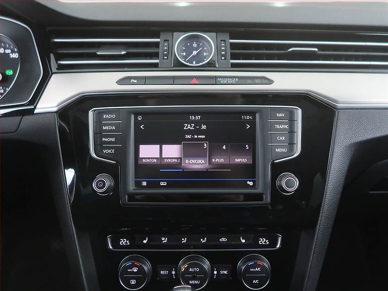 Volkswagen Passat (2016) 2.0 TDI, 4X4, Automat, Kůže - fotka 12 z 21