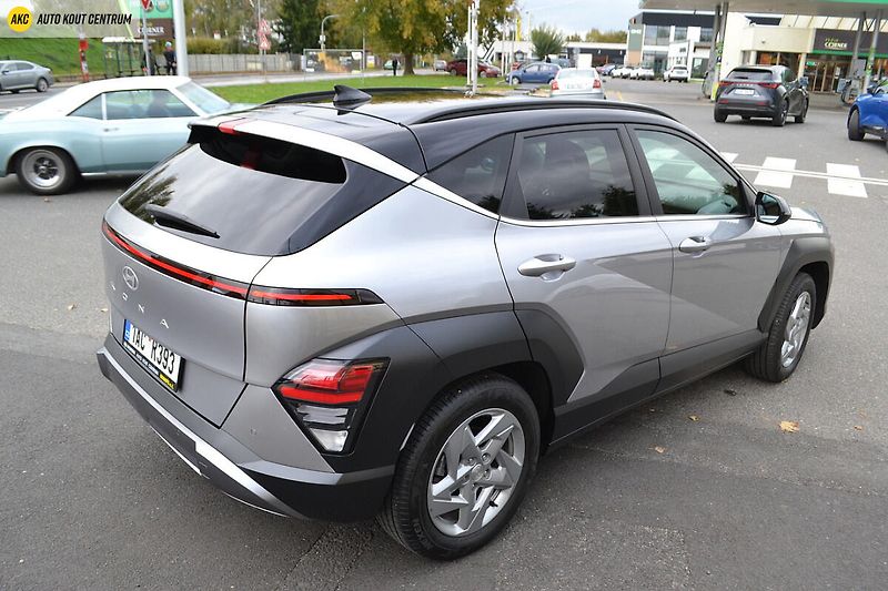 Hyundai Kona 1.0T-GDI DCT STYLE ECO TT - fotka 5 z 54