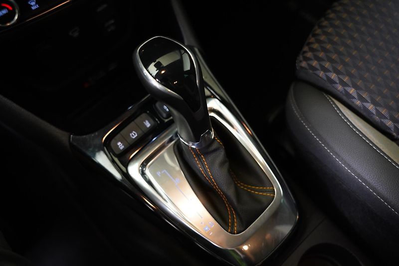 Opel Crossland X - fotka 23 z 25