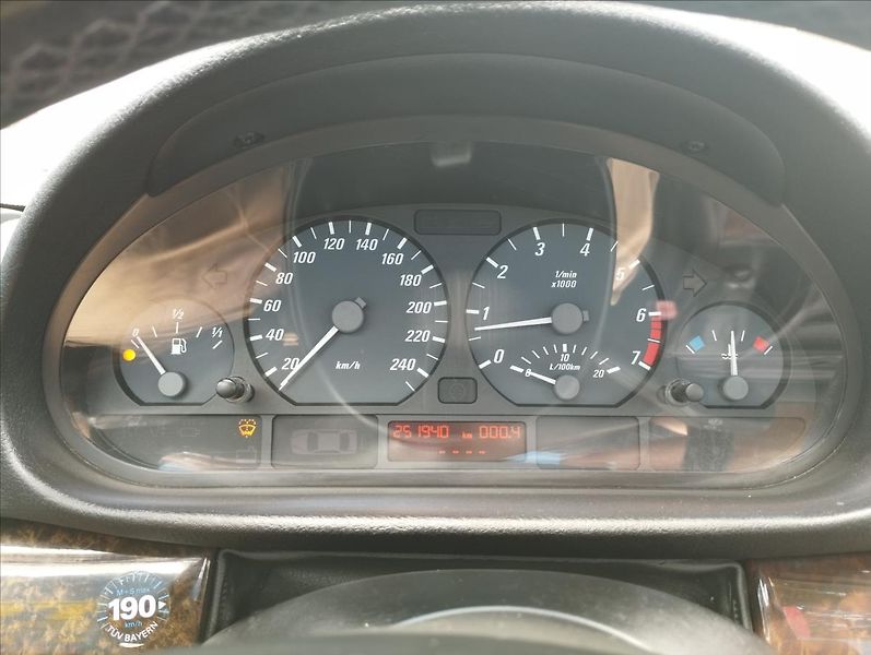 BMW Řada 3 320i 105KW KABRIO   2,0 - fotka 10 z 18