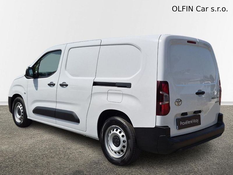 Toyota ProAce Active Full Electric - fotka 7 z 24