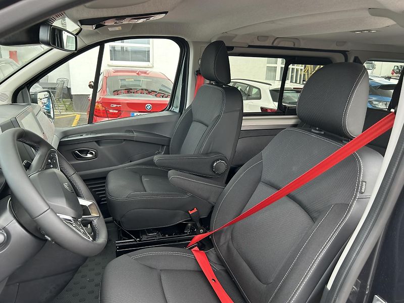 Renault Trafic (2026) COMBI L2H1 170k AT9 RED 8 MÍST - fotka 32 z 36
