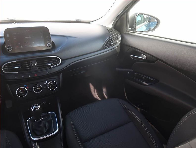 Fiat Tipo (2021) 1.0 FireFly, Tempomat - fotka 8 z 18