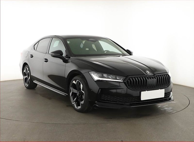 Škoda Superb (2025) 2.0 TDI, Sportline, Navigace - fotografie inzerátu