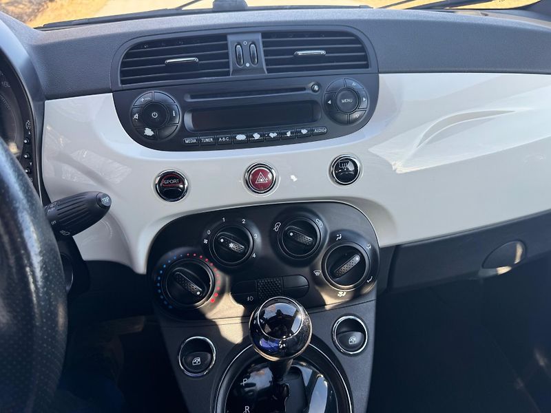Fiat 500 (2014) 1.4 AUTOMAT.SERVISNÍ KNIHA - fotka 25 z 27