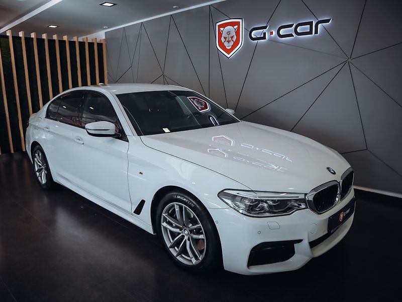 BMW Řada 5 530d xDrive M-Paket 195 kW - fotka 3 z 17