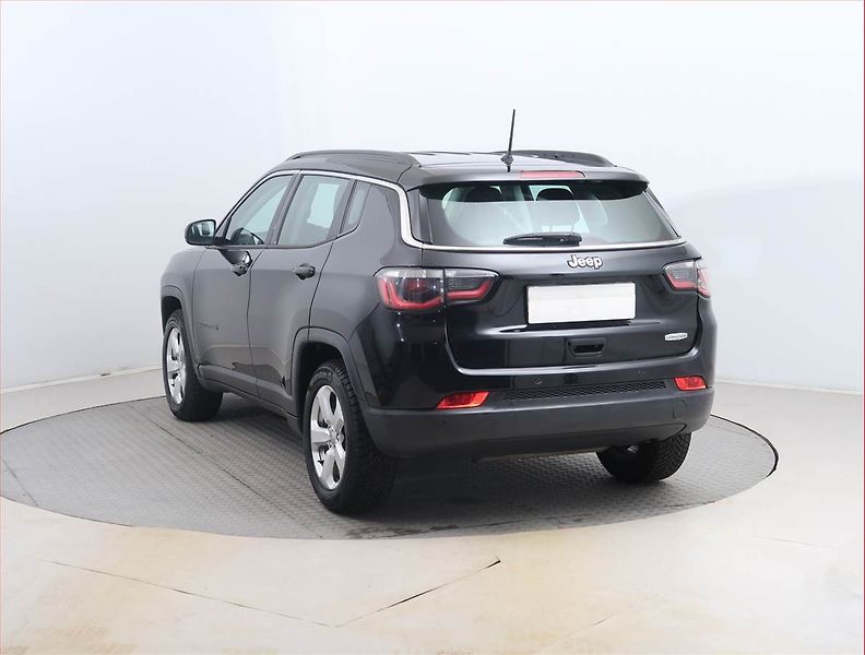 Jeep Compass (2018) 1.4 MultiAir, Serv.kniha - fotka 4 z 14