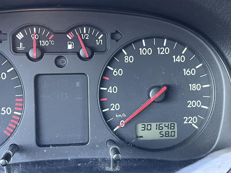 Volkswagen Golf (1998) VW Golf IV 1.9 TDI ALH TDIFUN - fotka 13 z 19