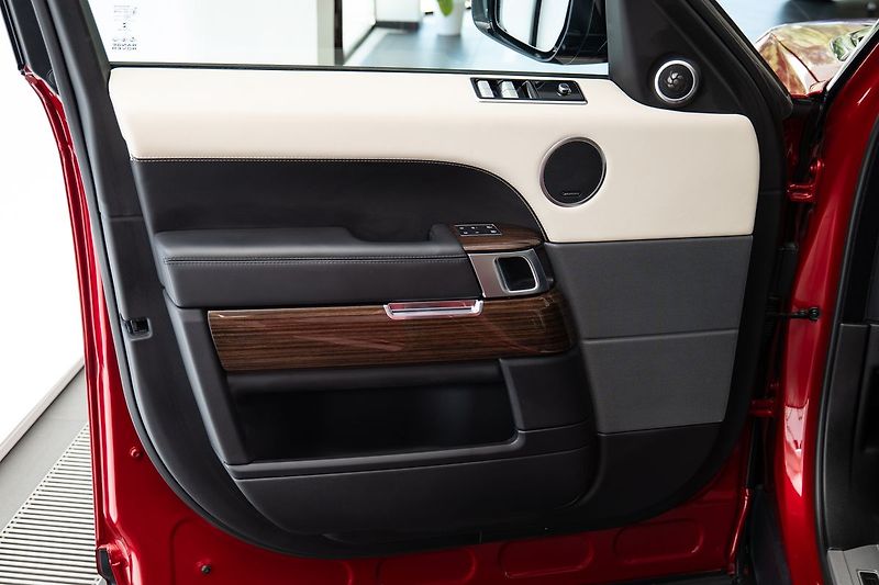 Land Rover Range Rover Sport P525 Autobiography Meridian/Ma - fotka 7 z 30