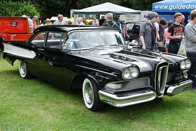 Edsel Ranger z roku 1958 patřil k modelům nové značky, s níž chtěl Ford oslovit střední třídu a zaplnit prostor mezi levnějšími Fordy a dražšími vozy Mercury či Lincoln. Ilustrační foto., zdroj: SG2012 /Wikimedia CC 2.0