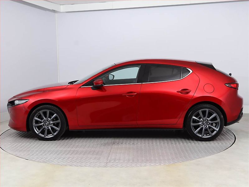 Mazda 3 (2023) 2.0 Skyactiv-G - fotka 3 z 20