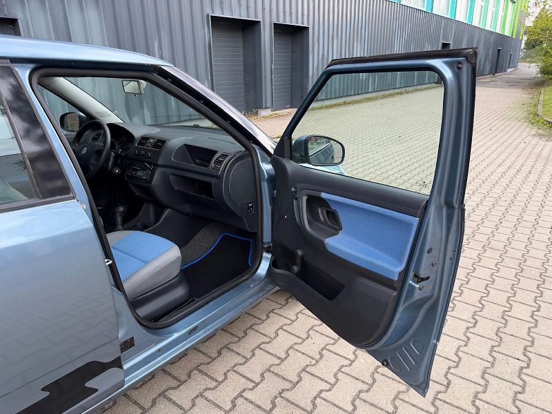 Škoda Fabia 1,2 HTP / po rozvodech /  - fotka 17 z 23