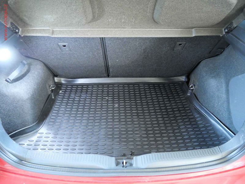 Toyota Auris (2010) 1.6VVTI, ČR, autoAC - fotka 7 z 19