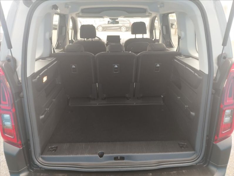 Citroën Berlingo 1,2 - fotka 12 z 21