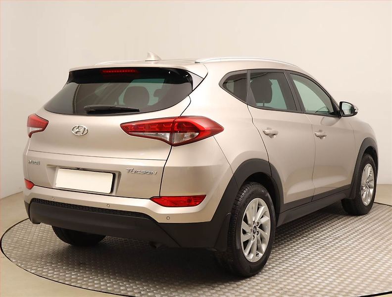 Hyundai Tucson (2016) 1.7 CRDi, Serv.kniha, Navi - fotka 5 z 18