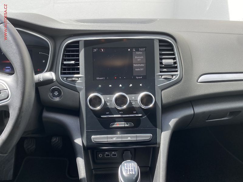 Renault Mégane (2023) 1.3 TCe, Equilibre, LED - fotka 12 z 16