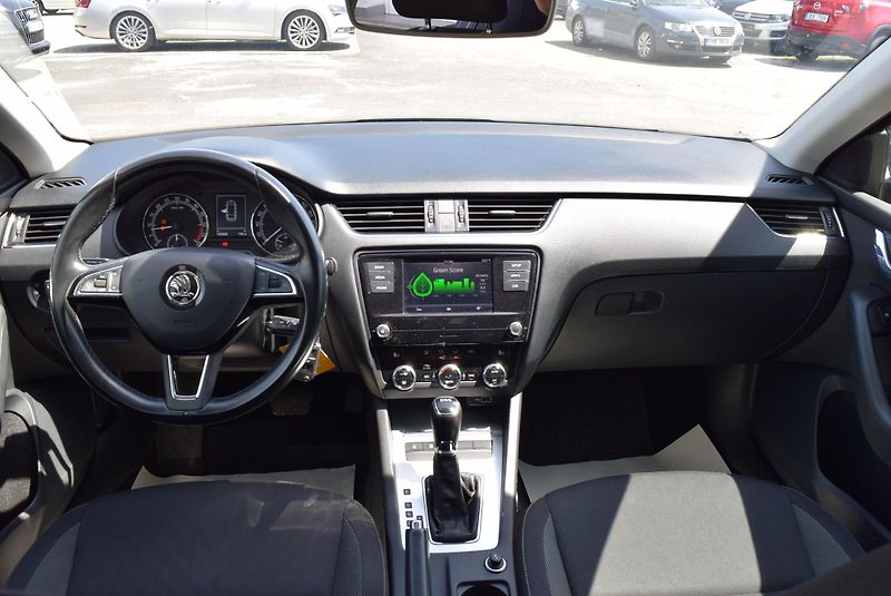 Škoda Octavia (2018) 1.6TDI 85kw DSG AMBITION APP  - fotka 17 z 42