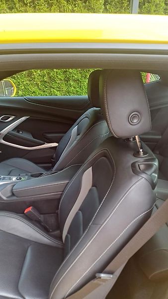 Chevrolet Camaro (2018) - fotka 14 z 16