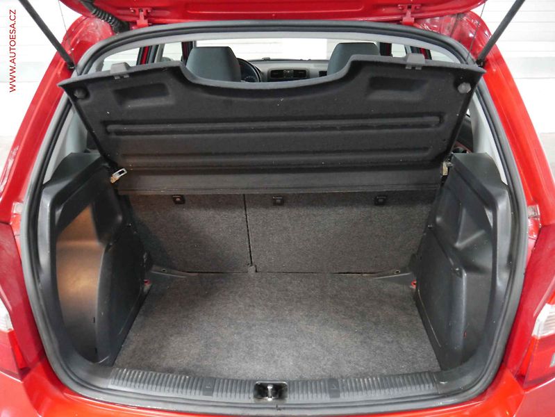 Škoda Fabia (2007) 1.2i, 2.maj,ČR, servis.kniha - fotka 7 z 12