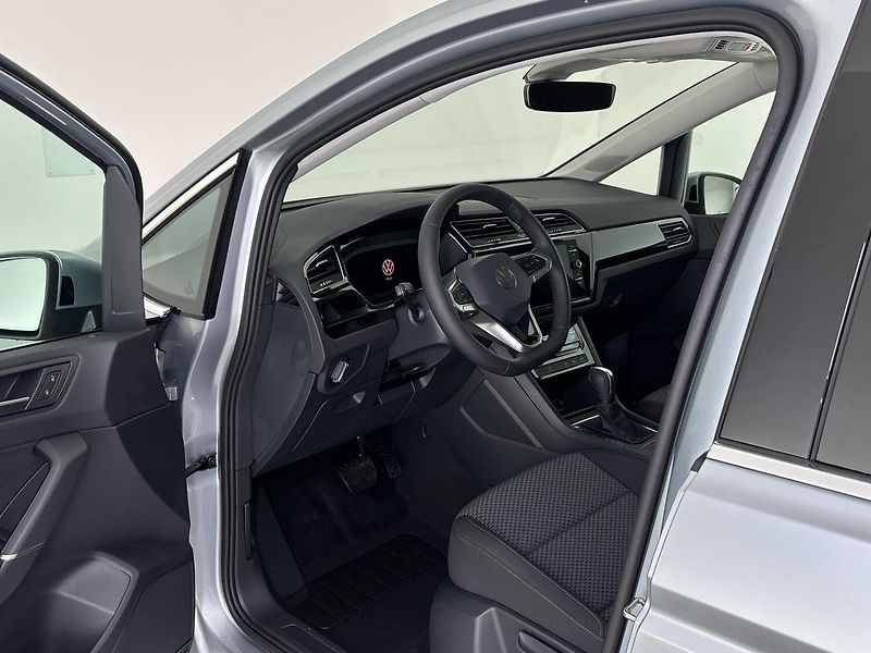 Volkswagen Touran (2026) MPV - fotka 6 z 30