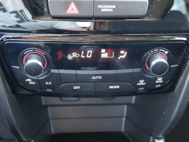 Suzuki Vitara (2024) Elegance 1.4 BoosterJet - fotka 12 z 17