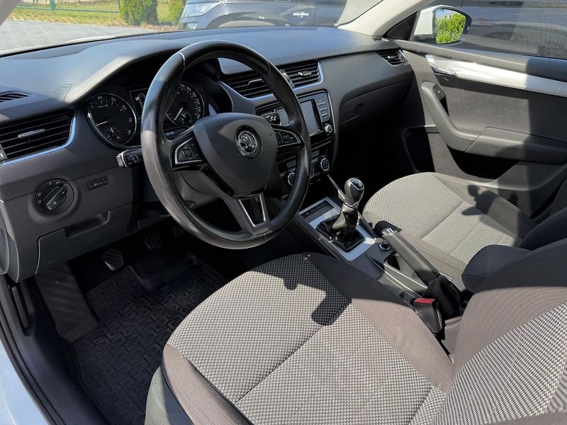 Škoda Octavia (2016) 1.2 tsi 81 kW  - fotka 14 z 19