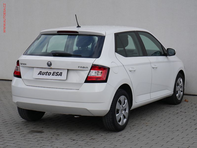 Škoda Fabia (2015) 1.2 TSi, Ambition - fotka 4 z 14