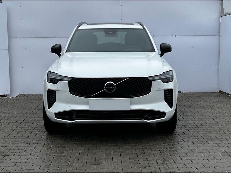 Volvo XC90 Plus Dark T8 AWD 335kW - fotka 2 z 31