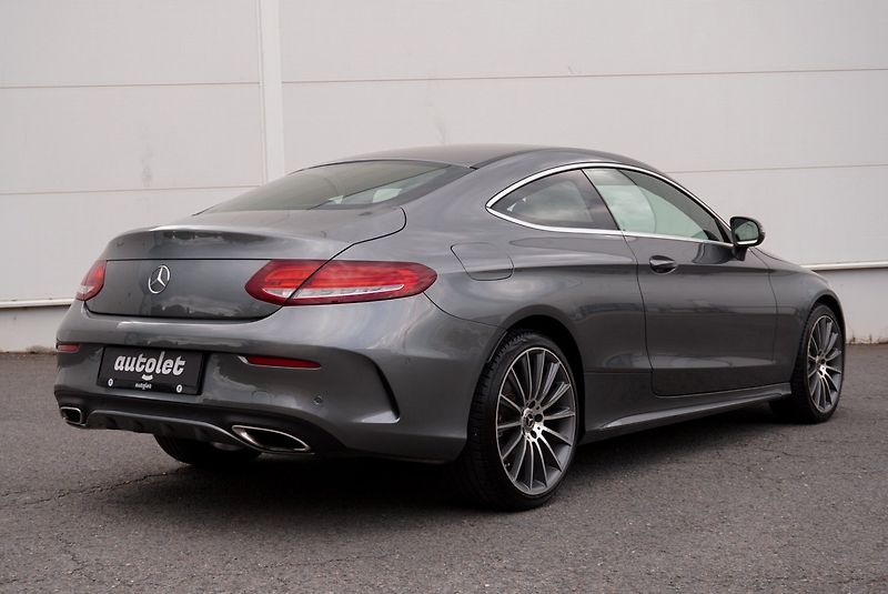 Mercedes-Benz Třídy C C 180 COUPE AMG - fotka 17 z 37