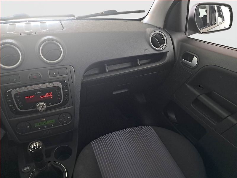 Ford Fusion (2010) 1.4, Tažné, plně pojízdný - fotka 8 z 15