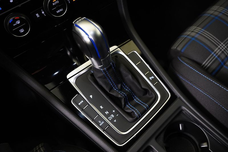 Volkswagen Golf - fotka 22 z 24
